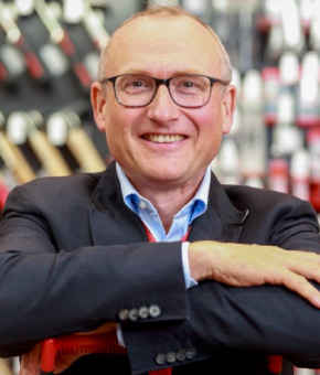 stephan_lit_face_img